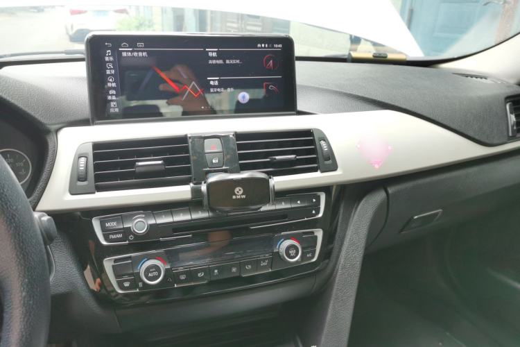 Used BMW 3 Series 2016 320Li Ambition Model Center Console