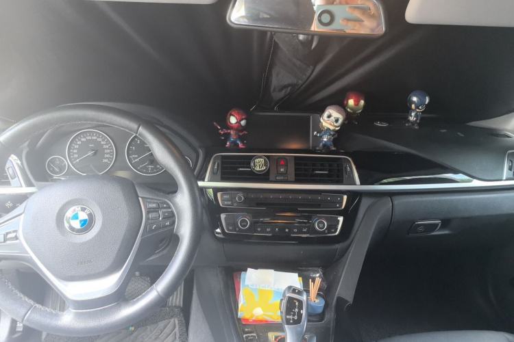 Used BMW 3 Series 2016 316i Fashion Model Center Console