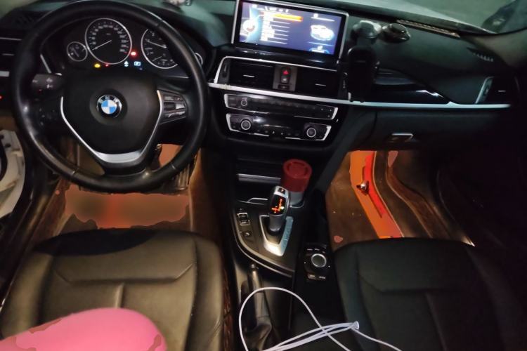 Used BMW 3 Series 2016 320Li Fashion Model Center Console