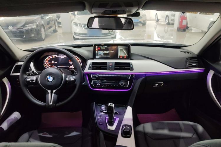 Used BMW 3 Series 2016 320Li Ambition Model Center Console