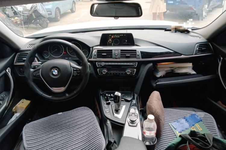 Used BMW 3 Series 2016 320Li Fashion Model Center Console