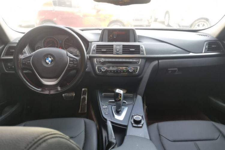 Used BMW 3 Series 2016 316i Fashion Model Center Console