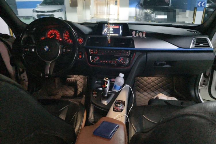 Used BMW 3 Series 2016 320Li Fashion Model Center Console