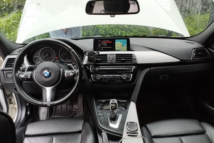 Used BMW 3 Series 2016 328i M Sport Center Console