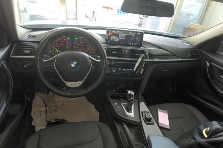Used BMW 3 Series 2016 320Li Ambition Model Center Console