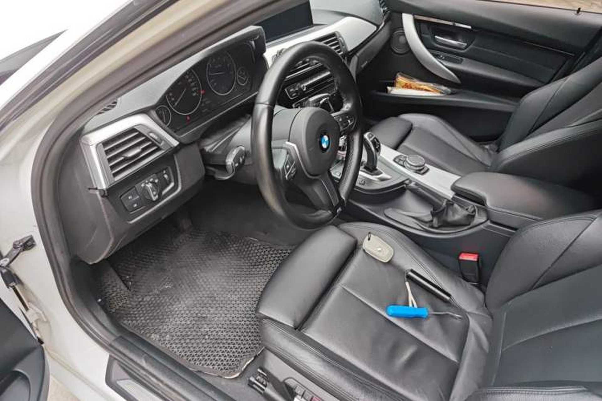 Used BMW 3 Series 2016 328i xDrive M Sport Edition Driver Seat