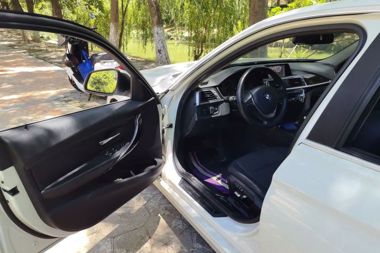 Used BMW 3 Series 2016 320i Fashion Model Driver Seat