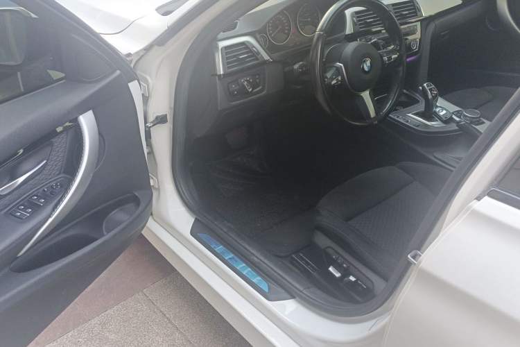 Used BMW 3 Series 2016 320i M Sport Driver Seat