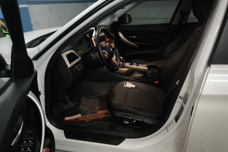 Used BMW 3 Series 2016 320i Fashion Model Driver Seat