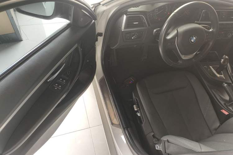 Used BMW 3 Series 2016 320Li Ambition Model Driver Seat