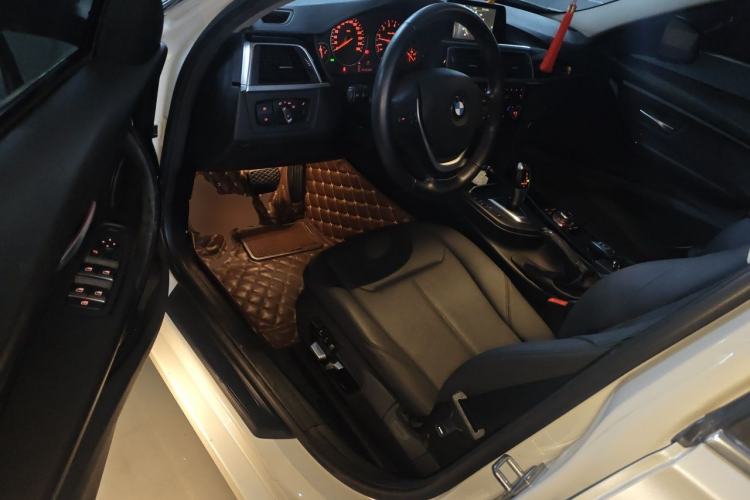 Used BMW 3 Series 2016 320i Fashion Model Driver Seat