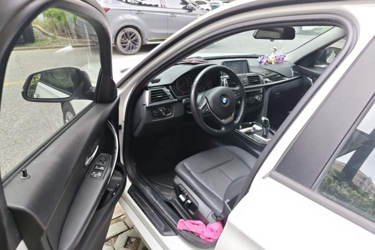 Used BMW 3 Series 2016 316i Fashion Model Driver Seat