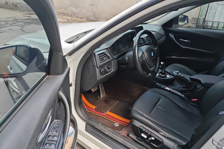 Used BMW 3 Series 2016 320i Fashion Model Driver Seat