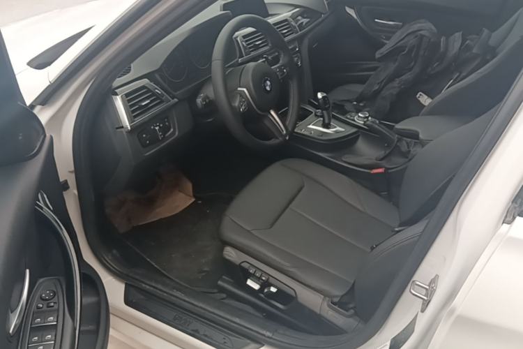 Used BMW 3 Series 2016 320i Fashion Model Driver Seat