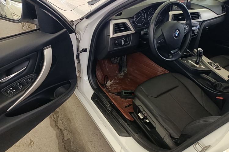 Used BMW 3 Series 2016 320i Fashion Model Driver Seat