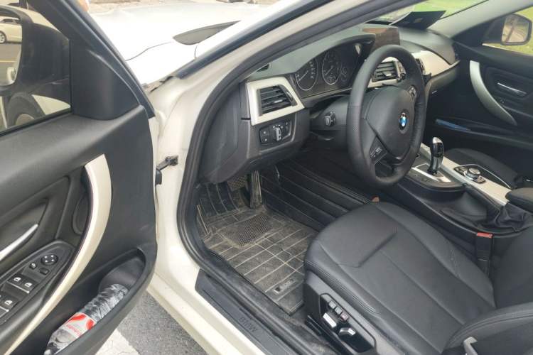Used BMW 3 Series 2016 320i Fashion Model Driver Seat