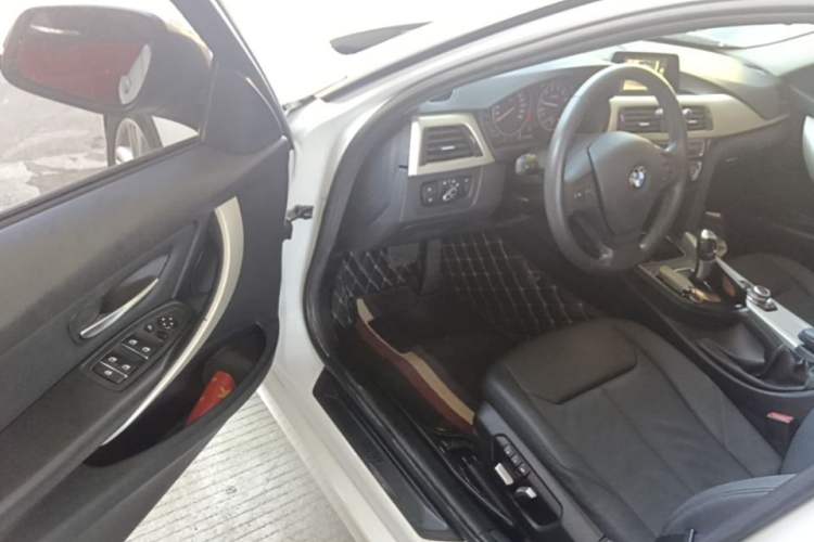 Used BMW 3 Series 2016 320i Fashion Model Driver Seat