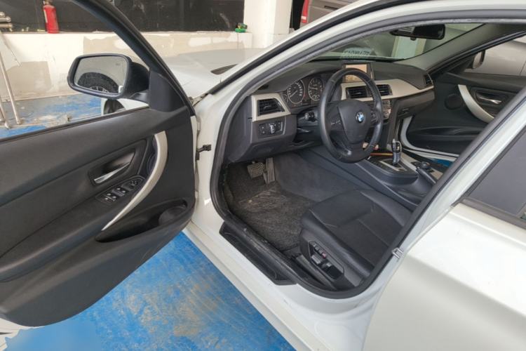 Used BMW 3 Series 2016 316i Fashion Model Driver Seat