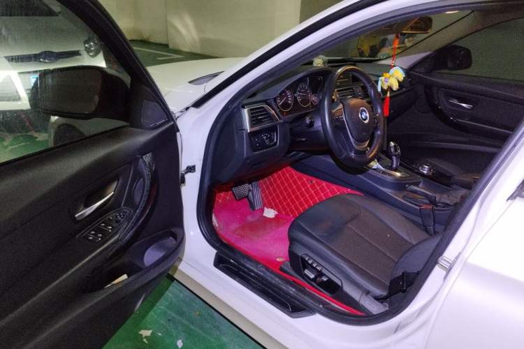 Used BMW 3 Series 2016 320i Fashion Model Driver Seat