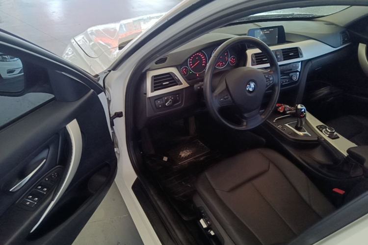 Used BMW 3 Series 2016 320i Fashion Model Driver Seat