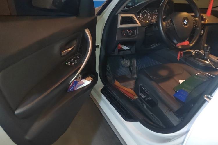 Used BMW 3 Series 2016 320i Fashion Model Driver Seat