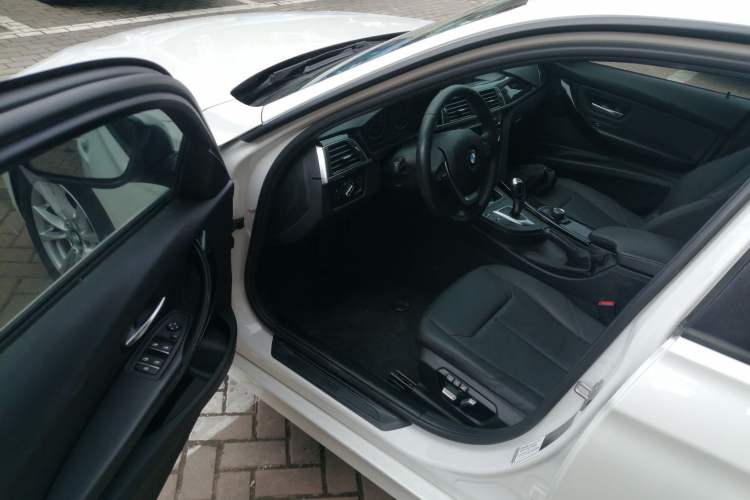 Used BMW 3 Series 2016 316i Fashion Model Driver Seat