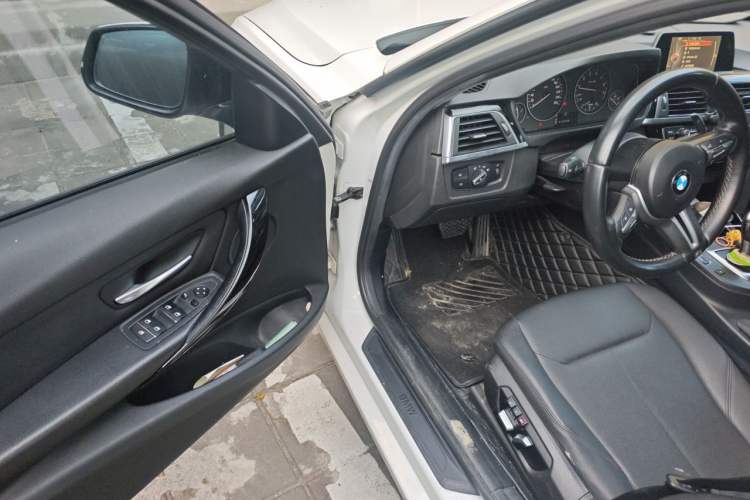 Used BMW 3 Series 2016 320i Fashion Model Driver Seat