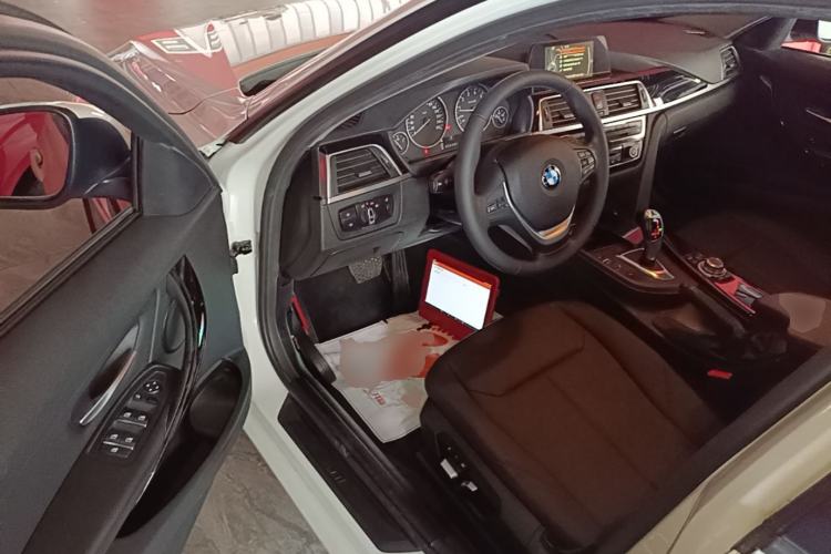 Used BMW 3 Series 2016 320i Fashion Model Driver Seat