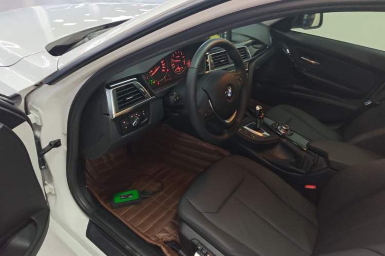 Used BMW 3 Series 2016 320i Fashion Model Driver Seat