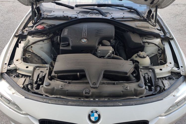 Used BMW 3 Series 2016 320Li Ambition Model Engine Bay