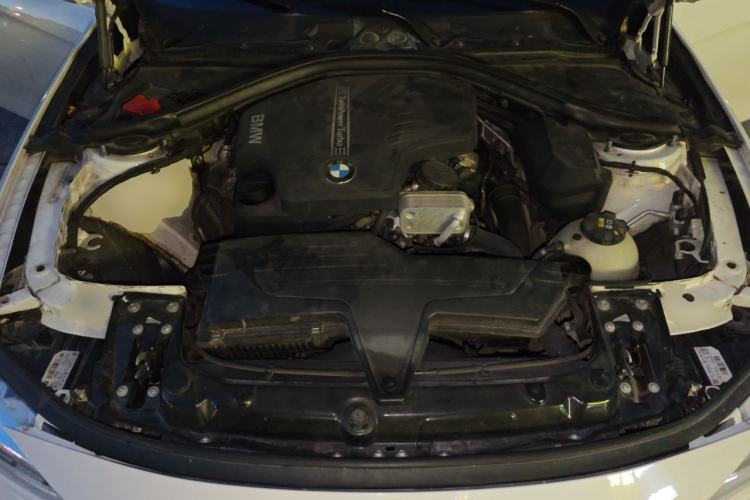 Used BMW 3 Series 2016 328i M Sport Engine Bay