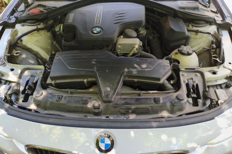 Used BMW 3 Series 2016 320Li Ambition Model Engine Bay