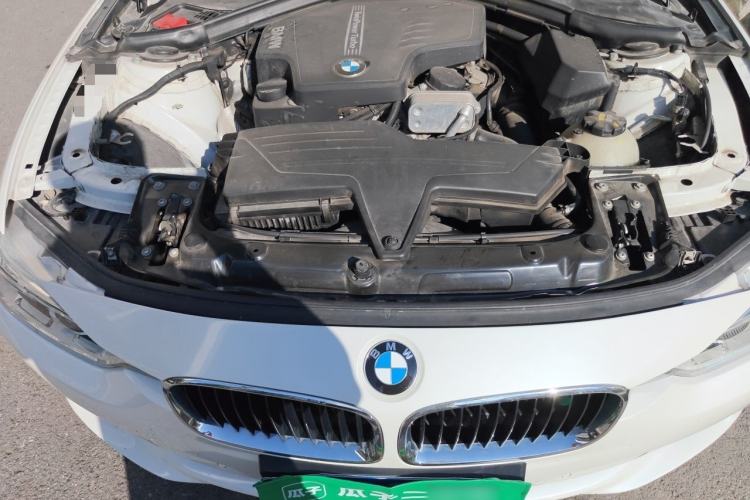 Used BMW 3 Series 2016 320Li Fashion Model Engine Bay