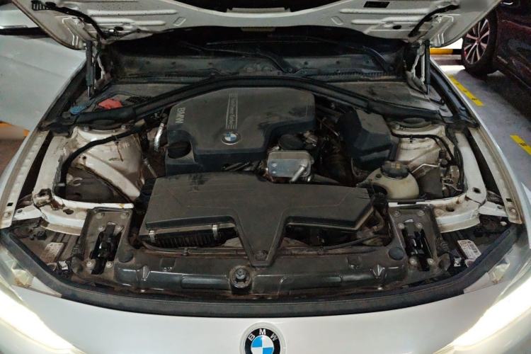 Used BMW 3 Series 2016 320Li Ambition Model Engine Bay