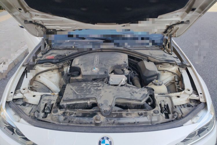 Used BMW 3 Series 2016 320i Fashion Model Engine Bay