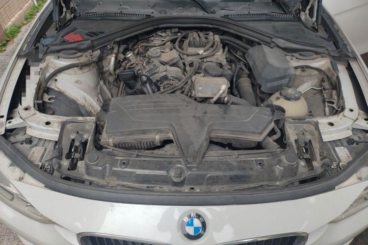 Used BMW 3 Series 2016 320Li Ambition Model Engine Bay