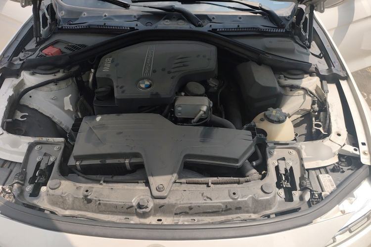 Used BMW 3 Series 2016 320Li Ambition Model Engine Bay
