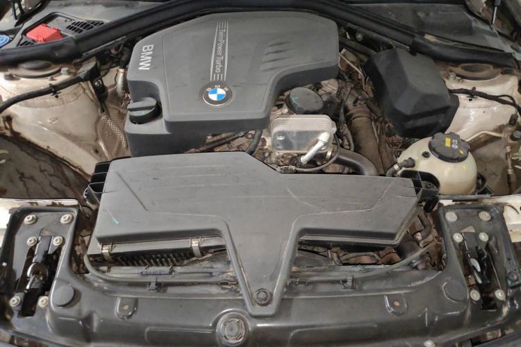 Used BMW 3 Series 2016 328i M Sport Engine Bay