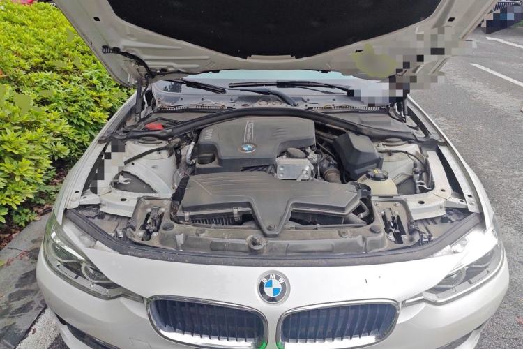 Used BMW 3 Series 2016 320Li Fashion Model Engine Bay