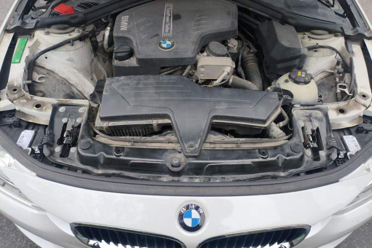 Used BMW 3 Series 2016 320Li Ambition Model Engine Bay