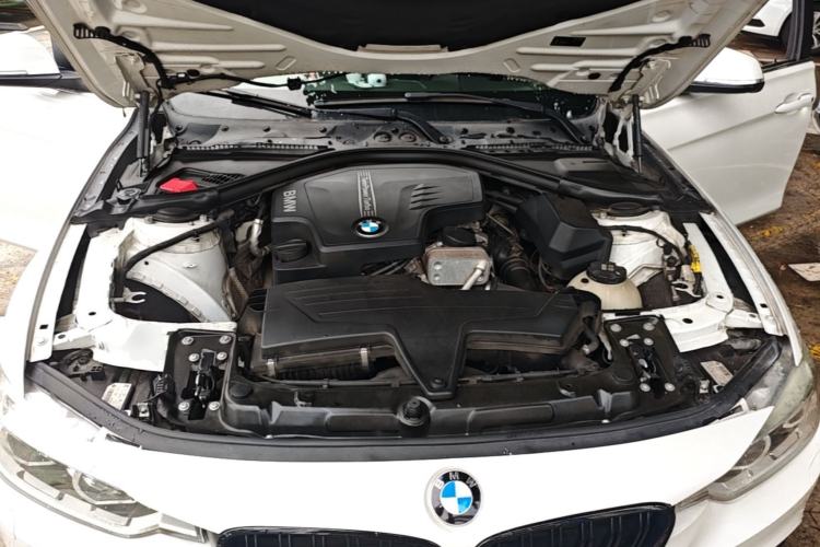 Used BMW 3 Series 2016 320Li Ambition Model Engine Bay