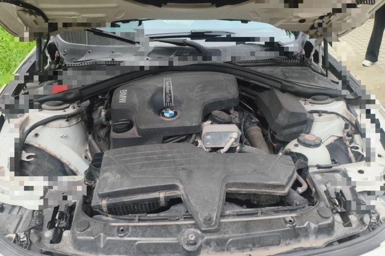 Used BMW 3 Series 2016 320Li Fashion Model Engine Bay