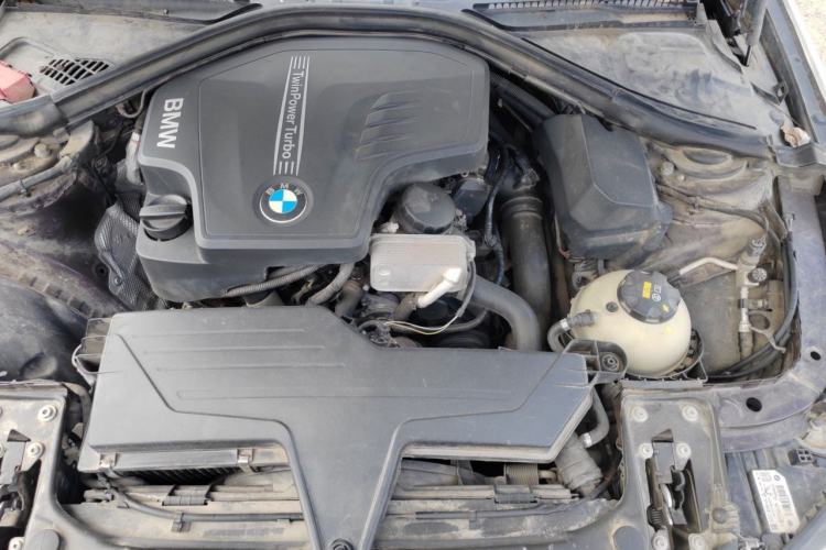 Used BMW 3 Series 2016 320Li Fashion Model Engine Bay