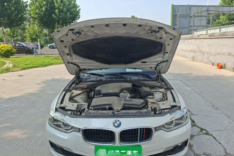 Used BMW 3 Series 2016 320Li Ambition Model Engine Bay