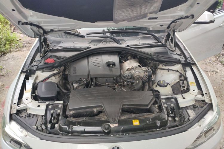 Used BMW 3 Series 2016 316Li Fashion Model Engine Bay