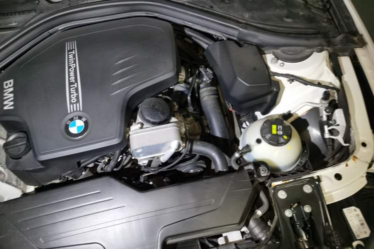 Used BMW 3 Series 2016 320Li Fashion Model Engine Bay Left