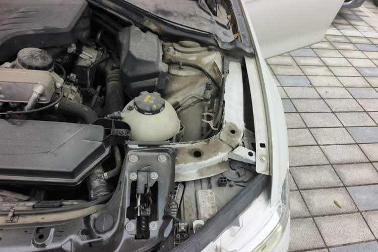 Used BMW 3 Series 2016 320Li Ambition Model Engine Bay Left