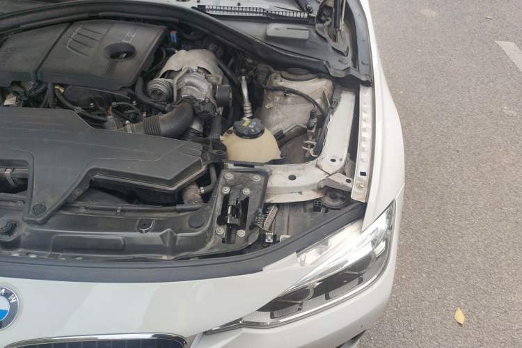 Used BMW 3 Series 2016 316Li Fashion Model Engine Bay Left