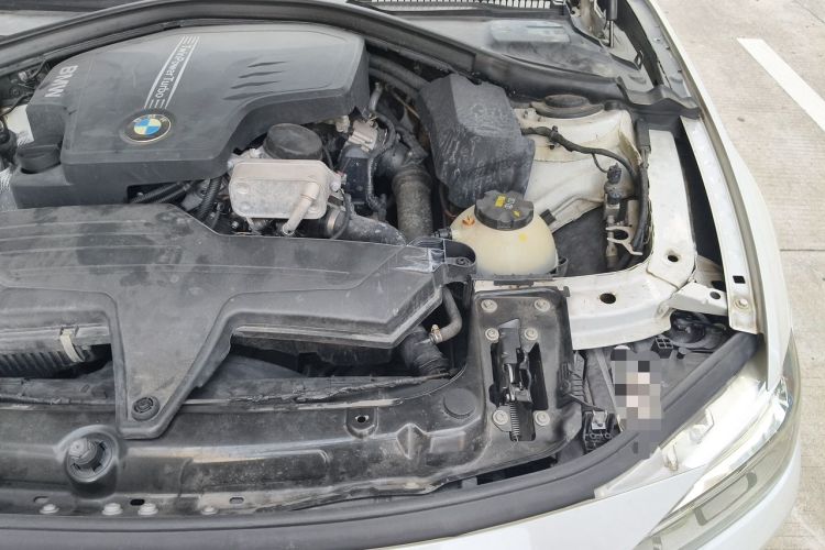 Used BMW 3 Series 2016 320Li Fashion Model Engine Bay Left