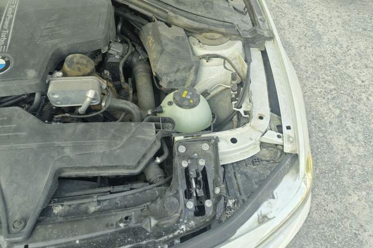 Used BMW 3 Series 2016 320Li Fashion Model Engine Bay Left